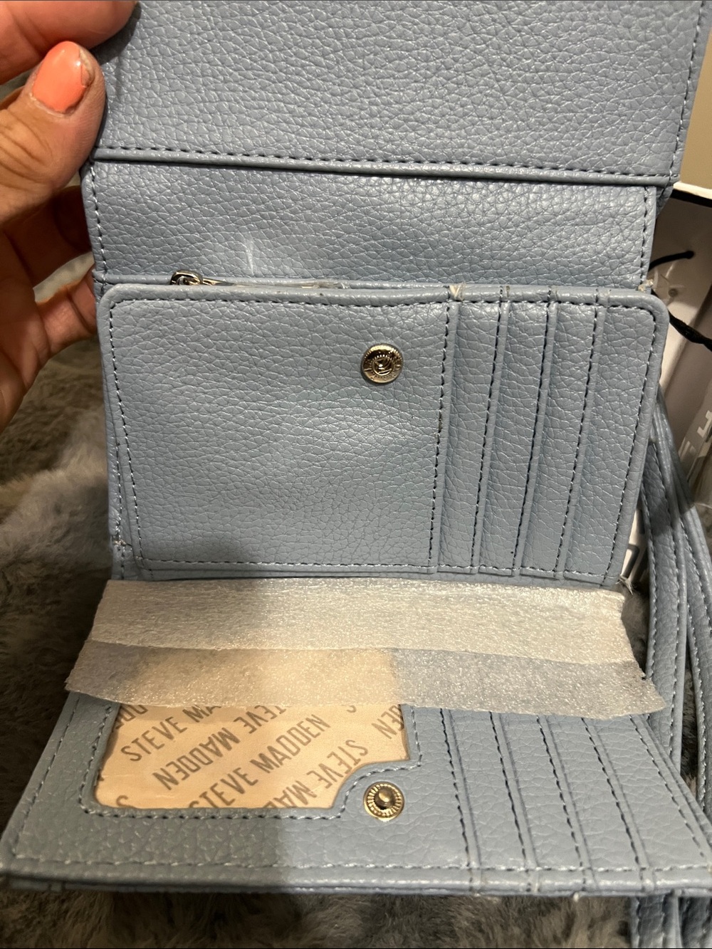 Steve Madden Bbrett Blue Embossed Logo Wallet / Wristlet NWT retail $54 - Picture 6 of 7